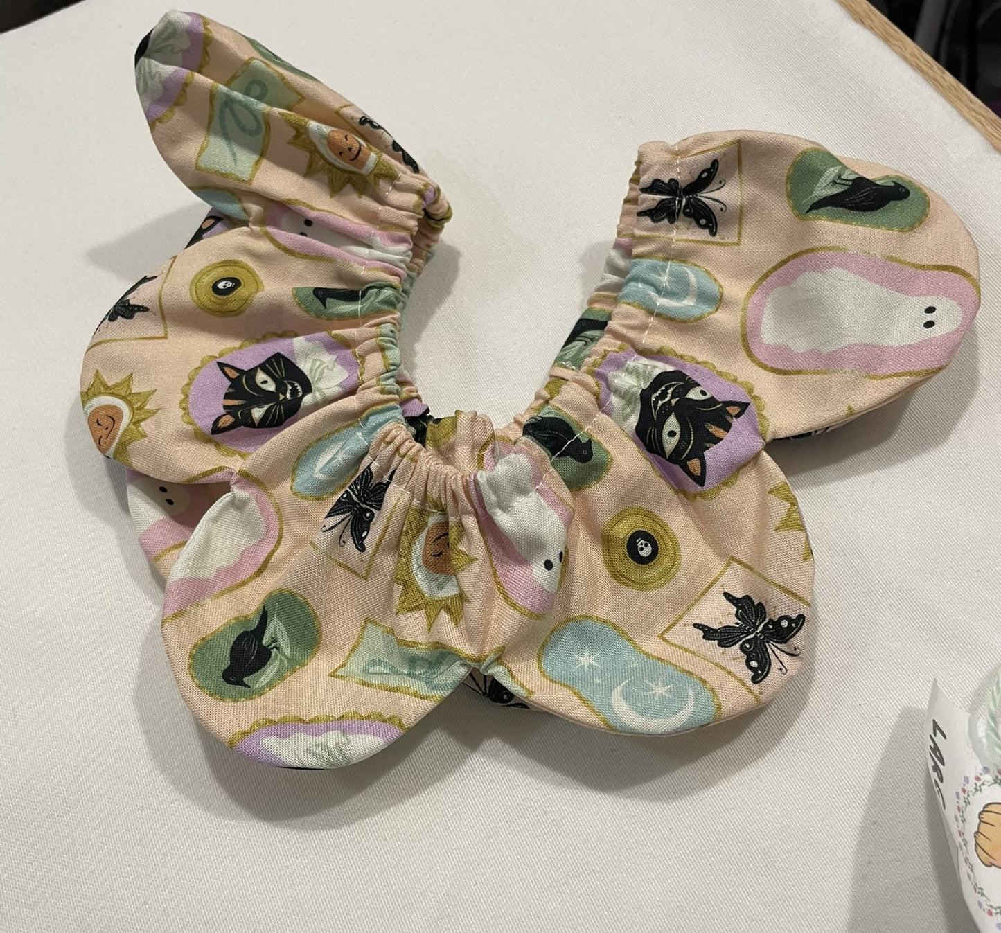 Daisy Collar - Art Gallery