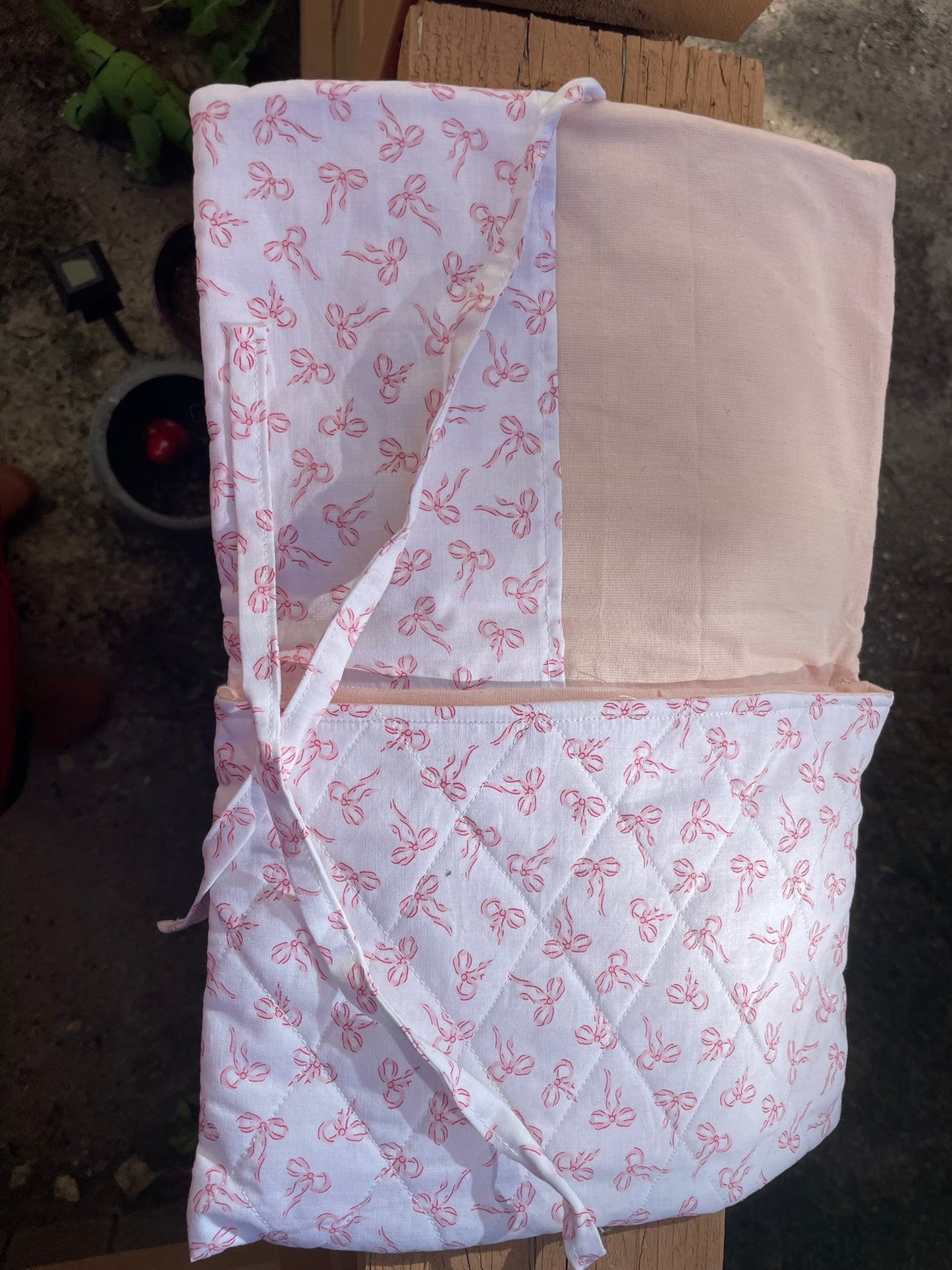 Dainty Bows Book Sleeve LG