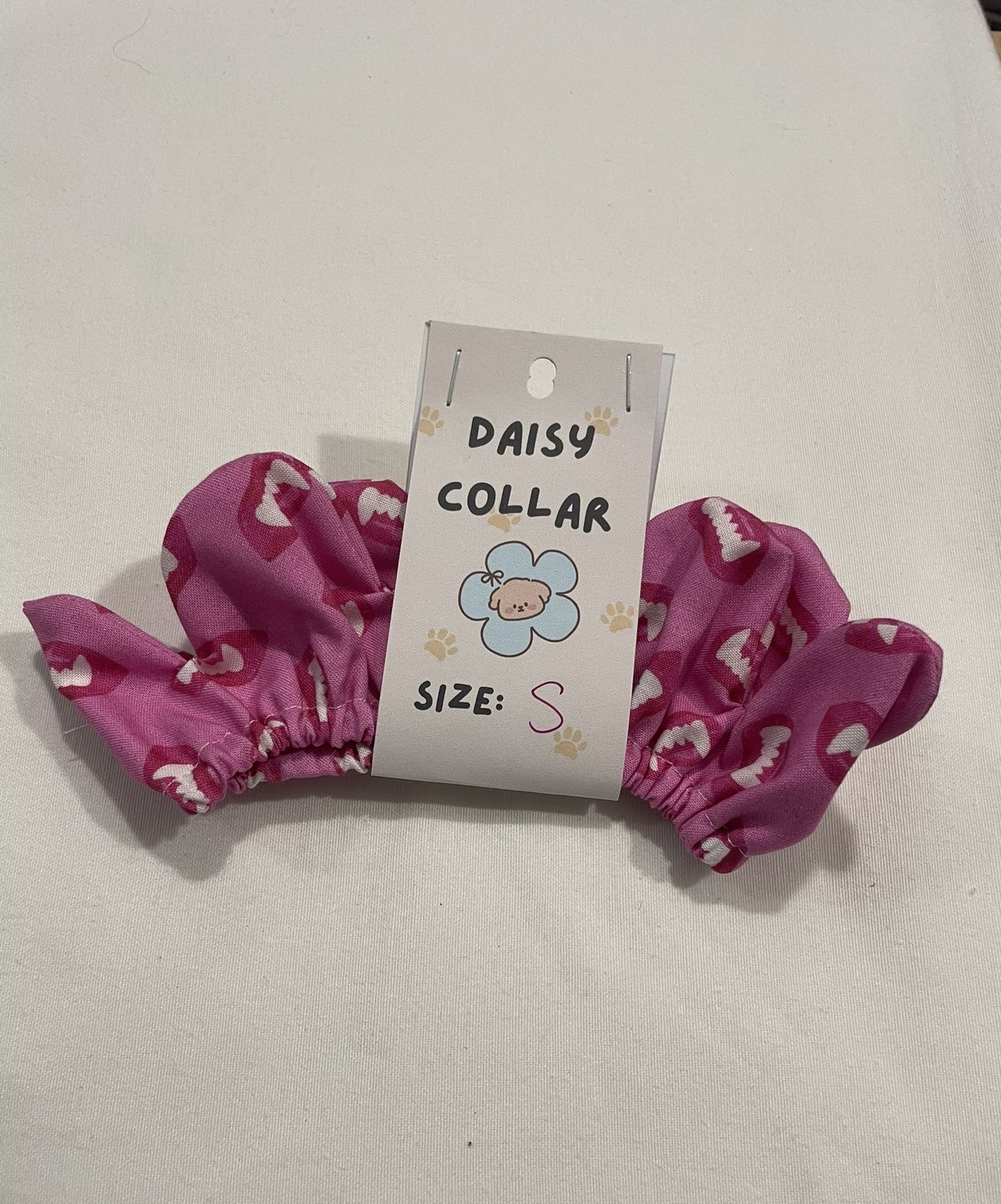 Daisy Collar - Vampire Teeth